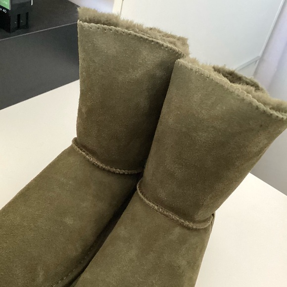 \Style & Co.\ NWT Teenyy Olive Booties - Picture 3 of 14